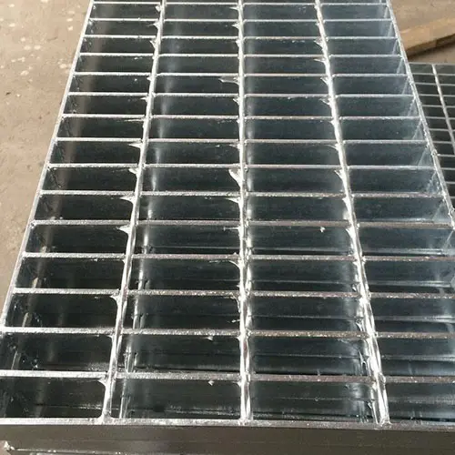 Hot Dipped Galvanized serrated steel grating China factory